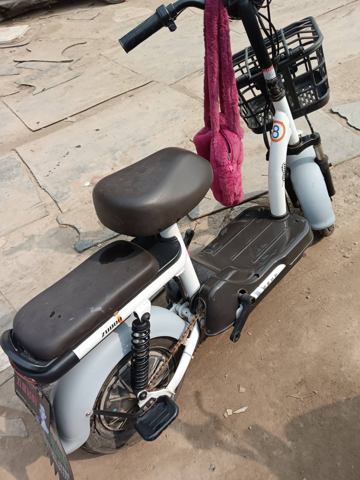 9成多新跑50*60里，12电瓶